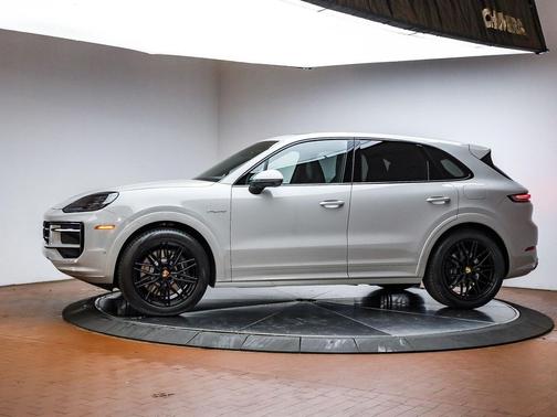 2025 Porsche Cayenne Cayenne