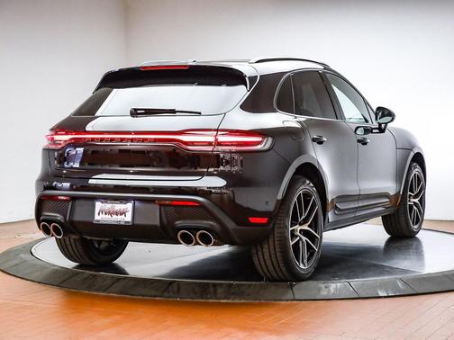 2025 Porsche Macan 