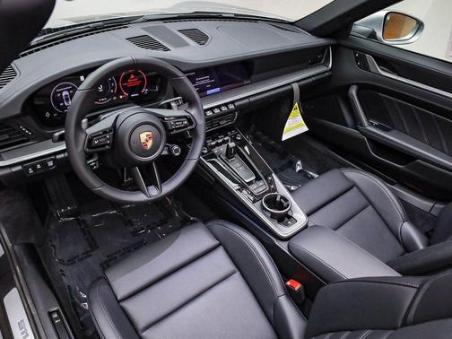 2026 Porsche 911 Carrera