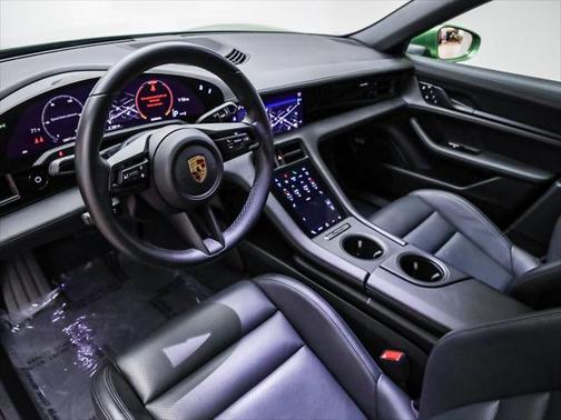 2022 Porsche Taycan RWD