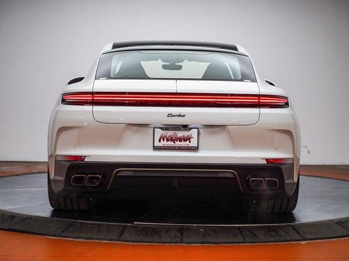 2026 Porsche Panamera Turbo