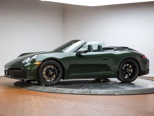 2026 Porsche 911 Carrera 4 GTS