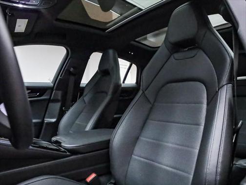 2025 Porsche Panamera RWD