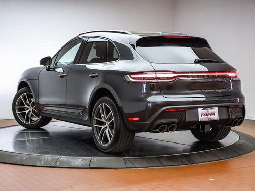 2026 Porsche Macan 
