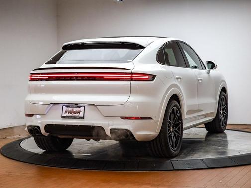2025 Porsche Cayenne Cayenne