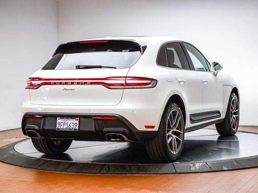 2023 Porsche Macan 