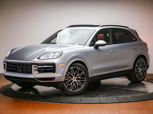 Dolomite 2026 Porsche Cayenne Cayenne