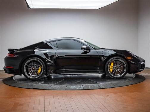 2025 Porsche 911 Turbo S