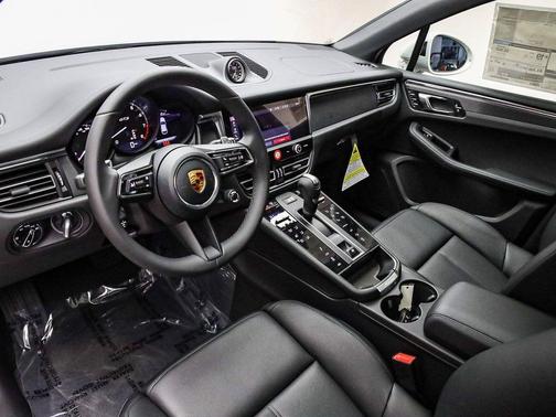 2026 Porsche Macan GTS