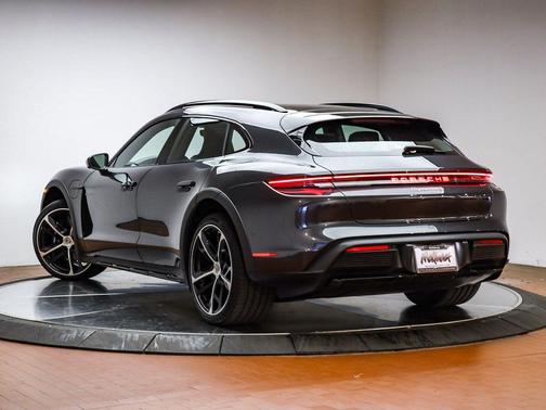 Volcano 2025 Porsche Taycan 4S