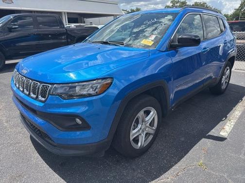 Hydro Blue Pearlcoat 2024 Jeep Compass LATITUDE