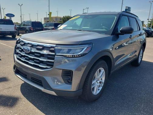 Carbonized Gray 2026 Ford Explorer Active