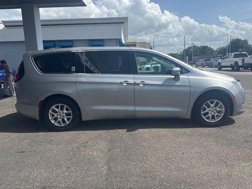 2020 Chrysler Pacifica TOURING