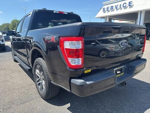 AGATE BLACK METALLIC 2021 Ford F-150 XL
