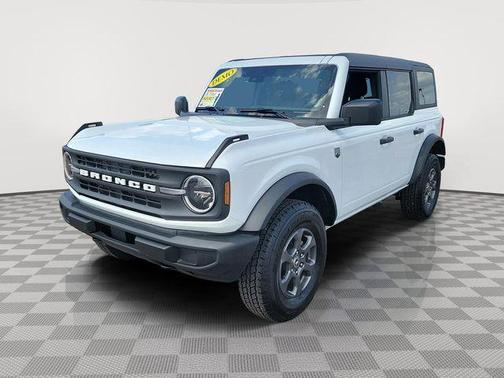 Oxford White 2026 Ford Bronco Big Bend