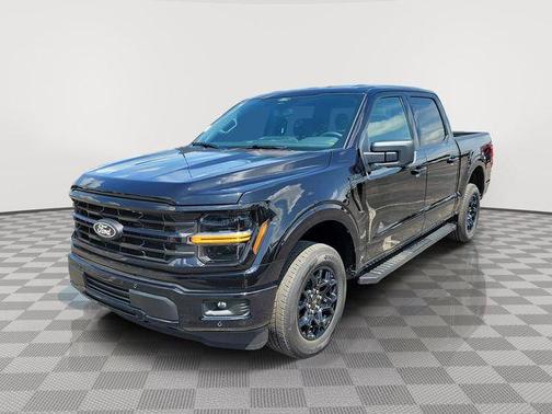 Agate Black Metallic 2026 Ford F-150 XLT