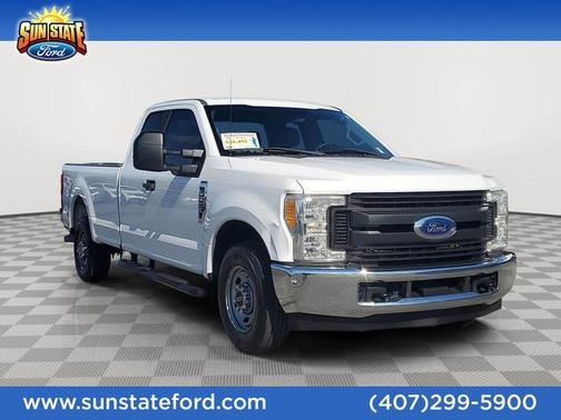 OXFORD WHITE 2017 Ford F-250 XL Truck
