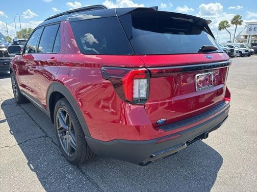 RAPID RED MET TINTED CC 2025 Ford Explorer ST-LINE