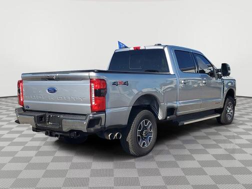 2023 Ford F-350 LARIAT SUPER DUTY