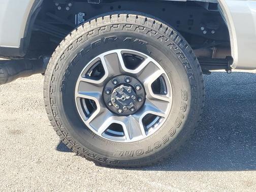 2023 Ford F-350 LARIAT SUPER DUTY