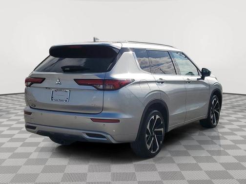 2024 Mitsubishi Outlander SEL