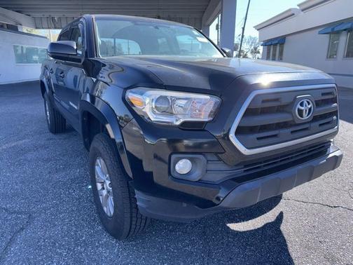 2017 Toyota Tacoma SR5