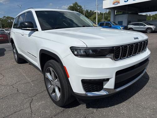 Bright White Clearcoat 2021 Jeep Grand Cherokee LIMITED