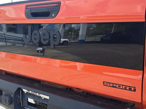 2020 Jeep Gladiator SPORT