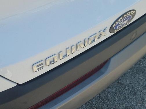 Summit White 2026 Chevrolet Equinox LT