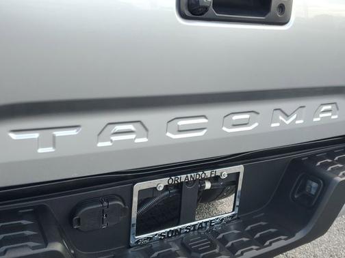 2022 Toyota Tacoma SR