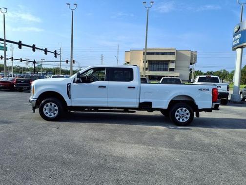 2023 Ford F-350 XLT