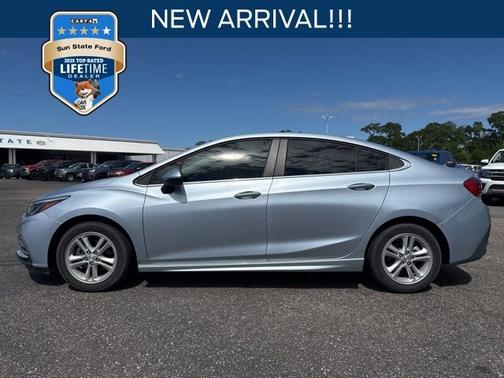 Arctic Blue Metallic 2017 Chevrolet Cruze LT