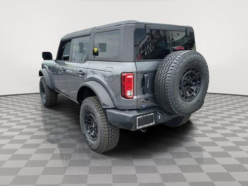 Carbonized Gray 2026 Ford Bronco Big Bend