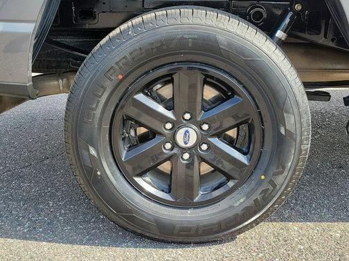 CARBONIZED GRAY METALLIC 2023 Ford F-150 XLT