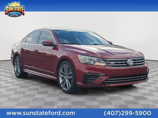 2017 Volkswagen Passat 1.8T R-LINE