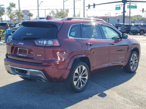 2019 Jeep Cherokee OVERLAND