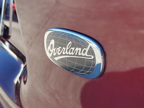 2019 Jeep Cherokee OVERLAND