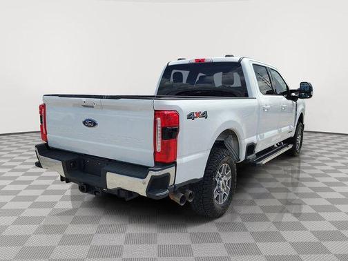 OXFORD WHITE 2026 Ford F-250 LARIAT
