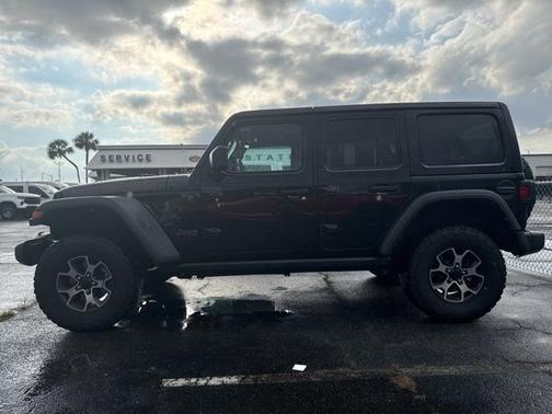 Black Clearcoat 2023 Jeep Wrangler RUBICON