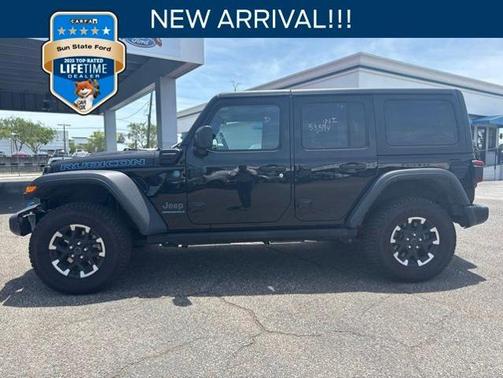 Black Clearcoat 2024 Jeep Wrangler RUBICON