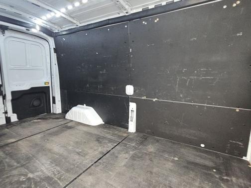 2021 Ford Transit-250 BASE
