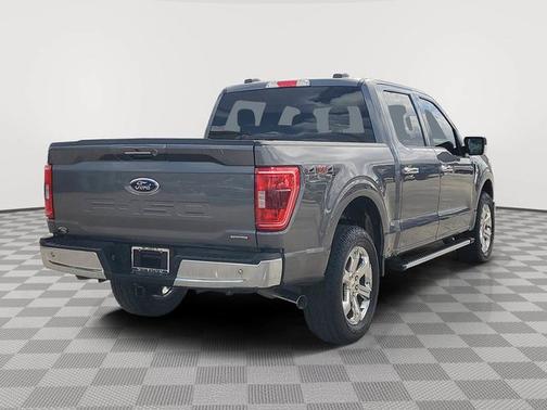 CARBONIZED GRAY METALLIC 2021 Ford F-150 XLT