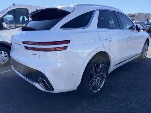 2023 Genesis GV70 2.5T