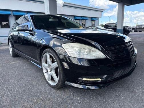 Black 2013 Mercedes-Benz S-Class S 550