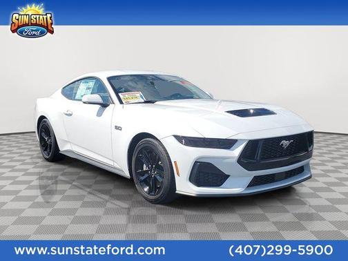 Oxford White 2026 Ford Mustang GT