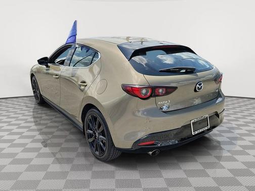 ZIRCON SAND METALLIC 2024 Mazda Mazda3 2.5