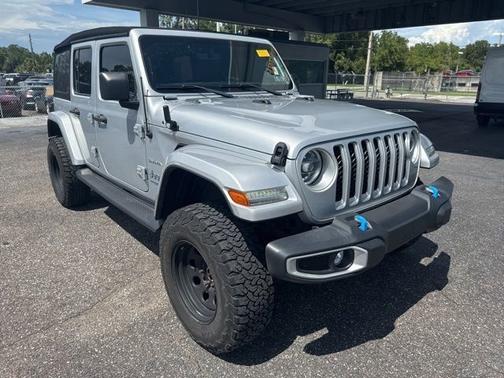 2022 Jeep Wrangler Unlimited SAHARA