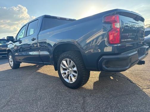 Blue Metallic 2019 Chevrolet Silverado 1500 CUSTOM