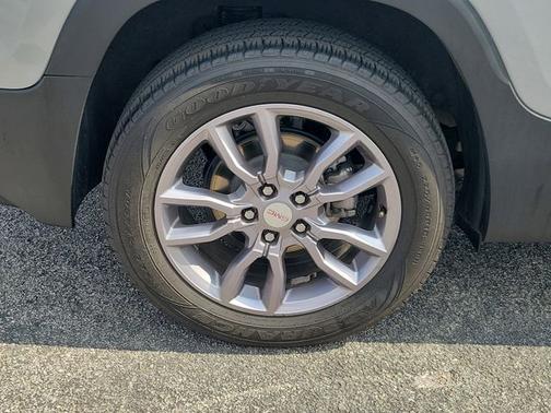 Sterling 2023 GMC Terrain SLT