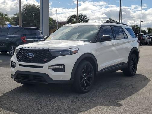 2022 Ford Explorer ST